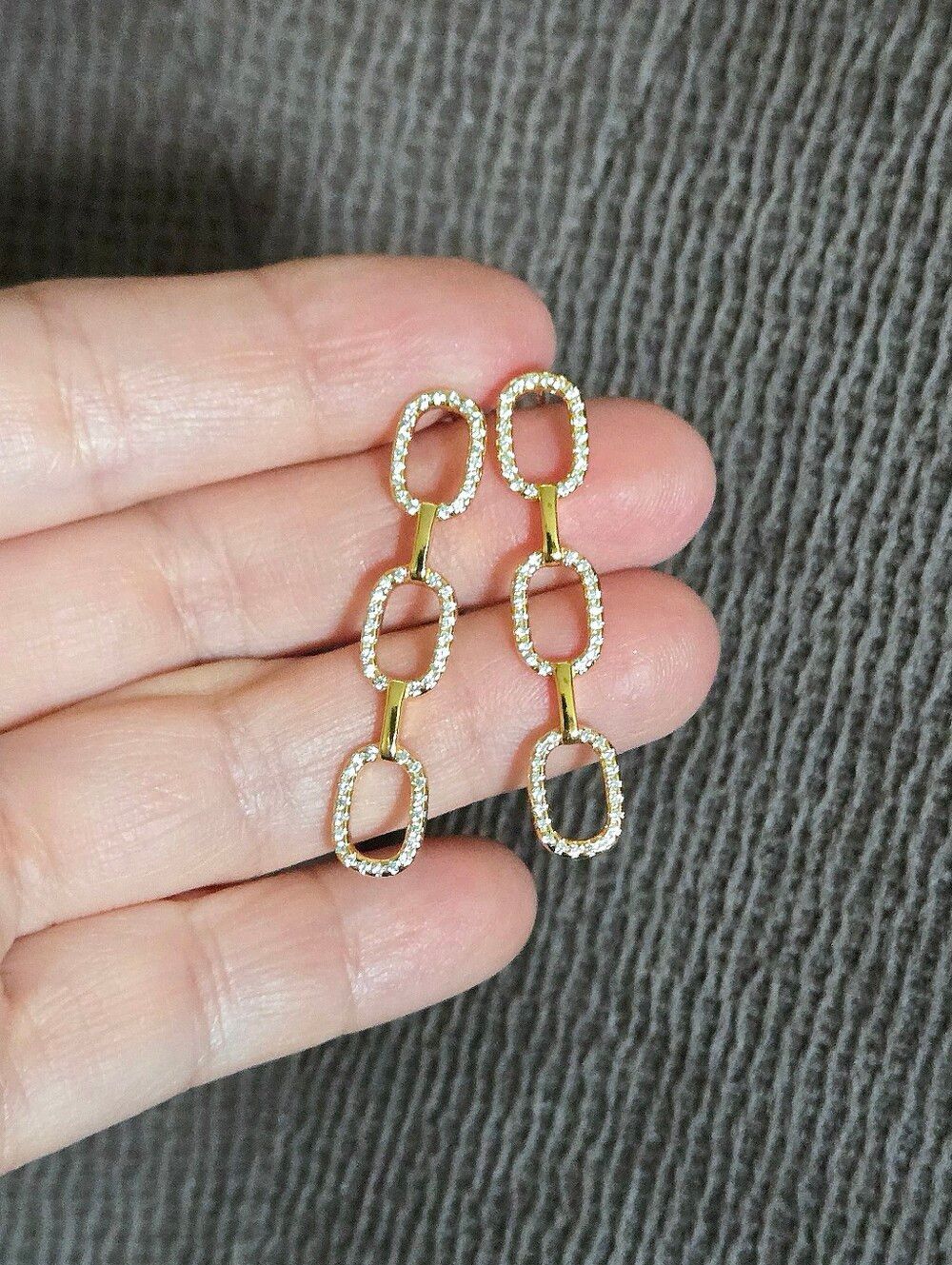 Rachel Zoe Stationary Triple3️⃣ Gold💛 Chain⛓️ Link Earrings - Picture 6 of 15